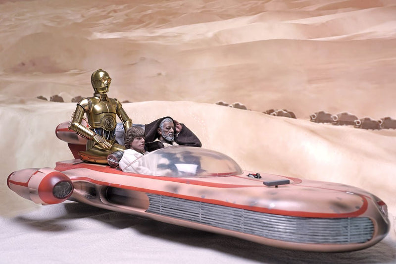 Load image into Gallery viewer, Star Wars ANH - Luke's X-34 Landspeeder - MINT IN BOX
