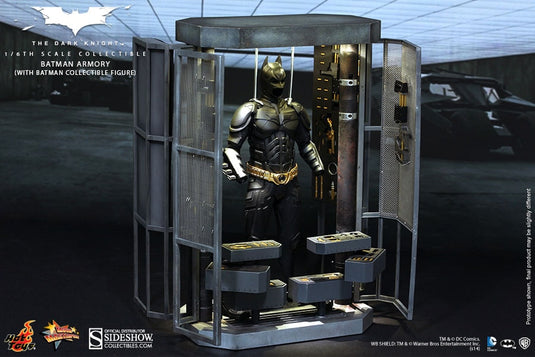 The Dark Knight - Light Up Batman Armory w/Accessories Type 1