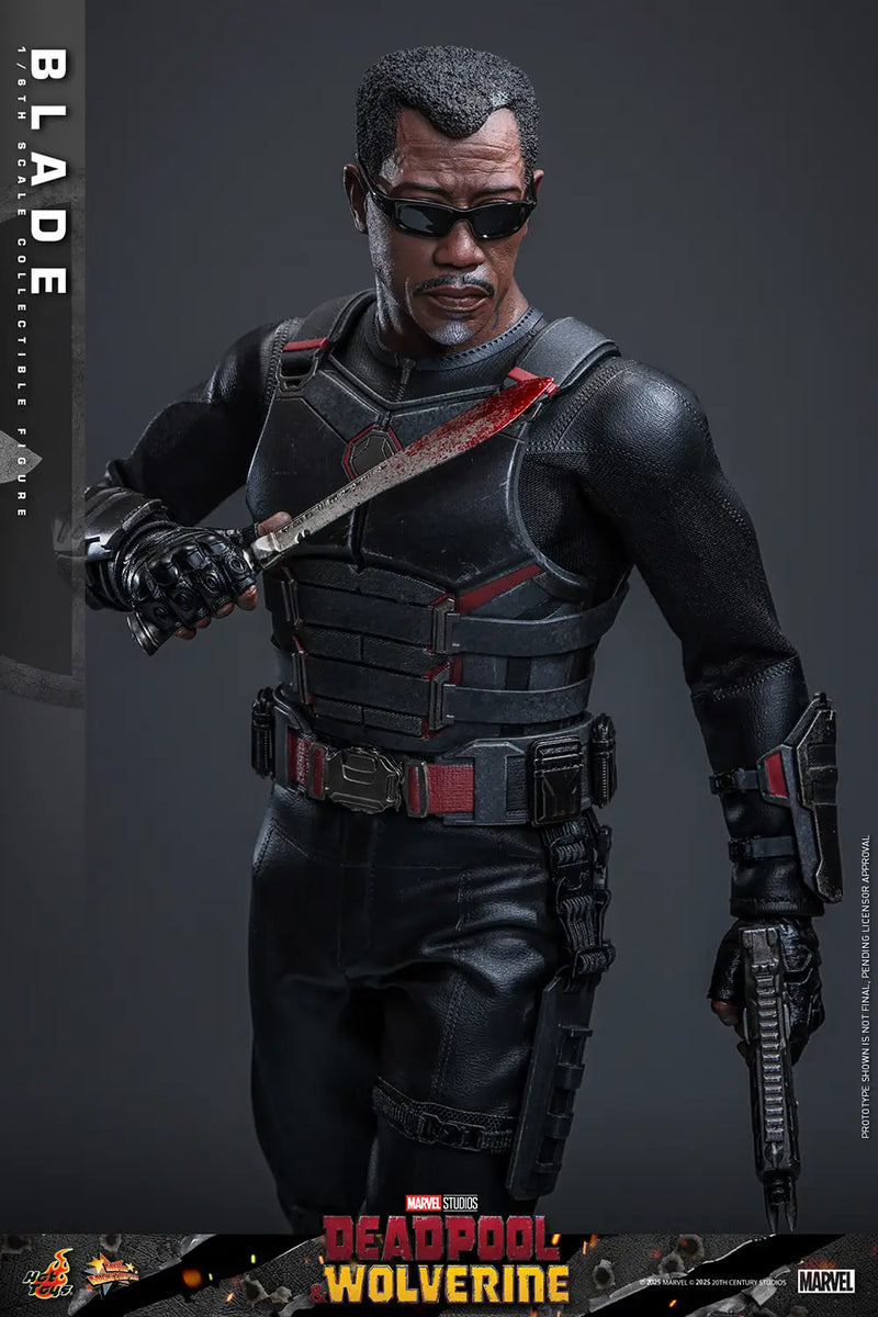 Load image into Gallery viewer, Deadpool &amp; Wolverine - Blade - AA Fingerless Gloved Hand Set
