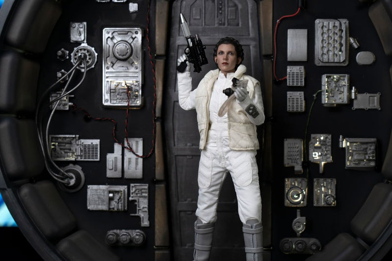 Load image into Gallery viewer, Star Wars - Millennium Falcon Cockpit - MINT IN BOX
