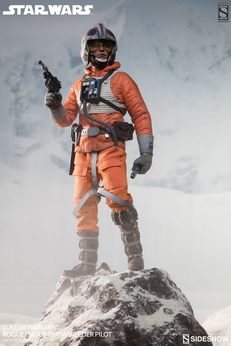 Load image into Gallery viewer, STAR WARS - Luke Skywalker Rogue Group Snowspeeder Pilot - MINT IN BOX
