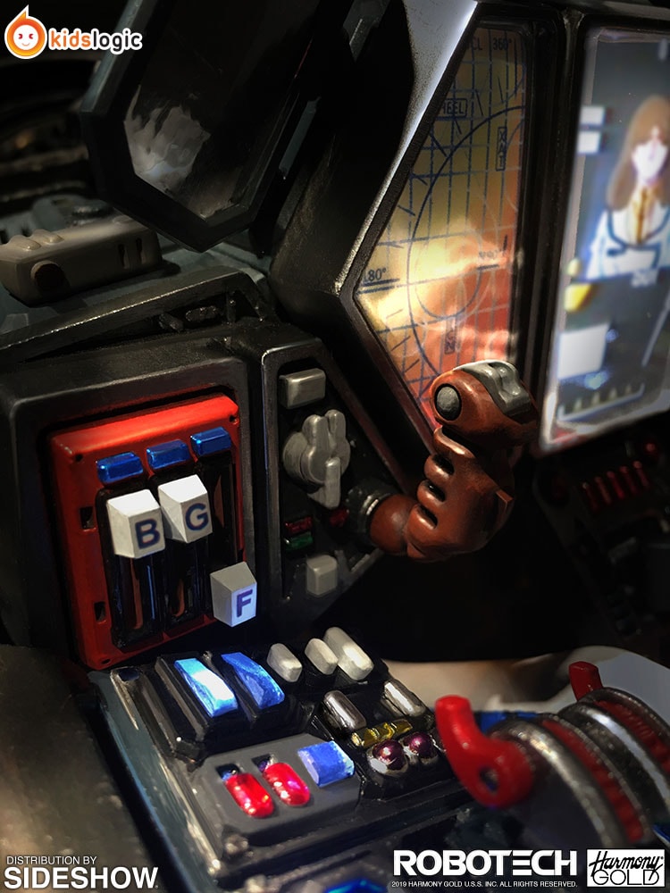 Load image into Gallery viewer, Robotech Macross - VF-1J Cockpit Diorama - Exclusive - MINT IN BOX
