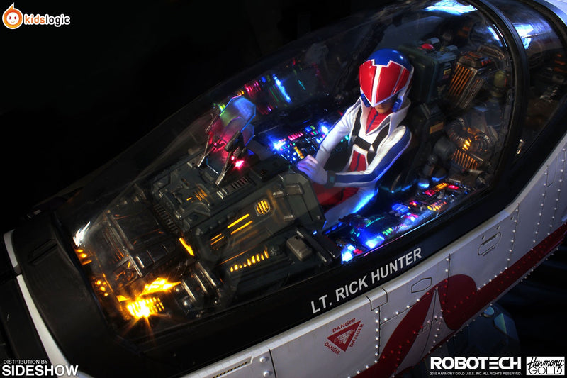 Load image into Gallery viewer, Robotech Macross - VF-1J Cockpit Diorama - Exclusive - MINT IN BOX
