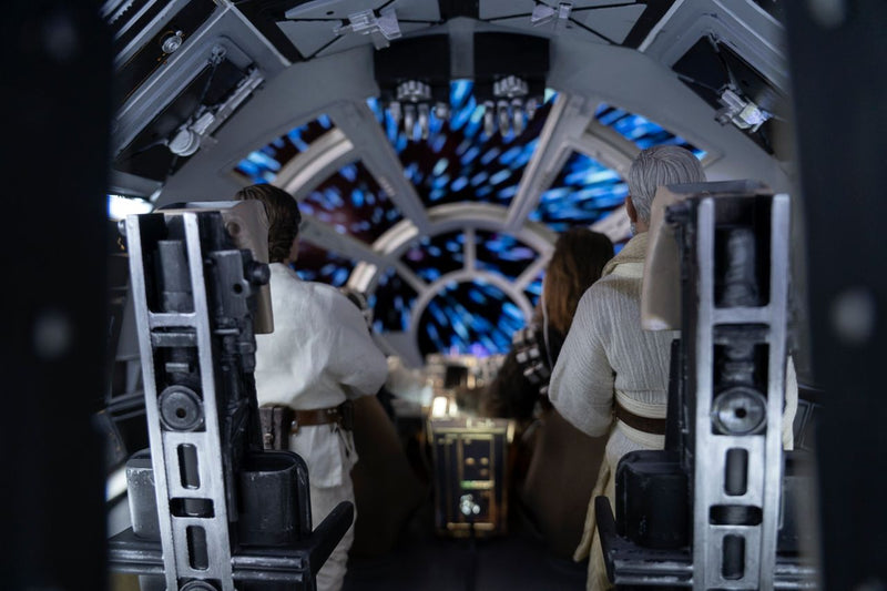 Load image into Gallery viewer, Star Wars - Millennium Falcon Cockpit - MINT IN BOX

