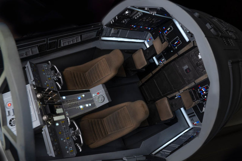 Load image into Gallery viewer, Star Wars - Millennium Falcon Cockpit - MINT IN BOX
