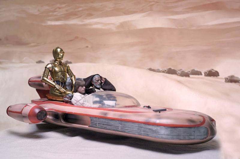 Load image into Gallery viewer, Star Wars ANH - Luke's X-34 Landspeeder - MINT IN BOX
