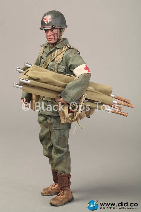 Load image into Gallery viewer, WWII - Combat Medic Dixon - Uniform &amp; Body Set
