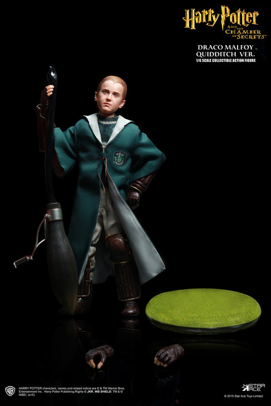 Harry Potter - Draco Malfoy - Base Stand w/Nimbus 2001 Broomstick