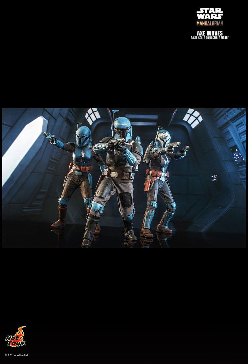 Load image into Gallery viewer, Star Wars: The Mandalorian - Axe Woves - MINT IN BOX

