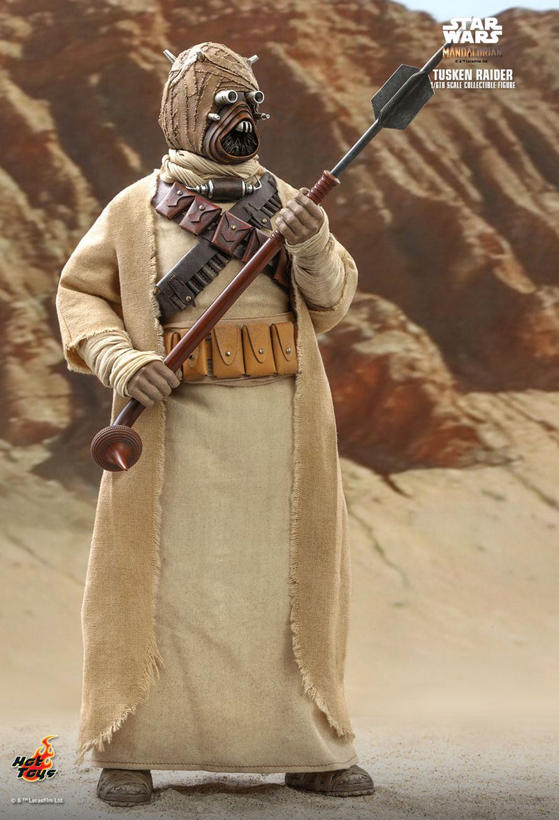 Load image into Gallery viewer, Star Wars - The Mandalorian - Tusken Raider - MINT IN BOX
