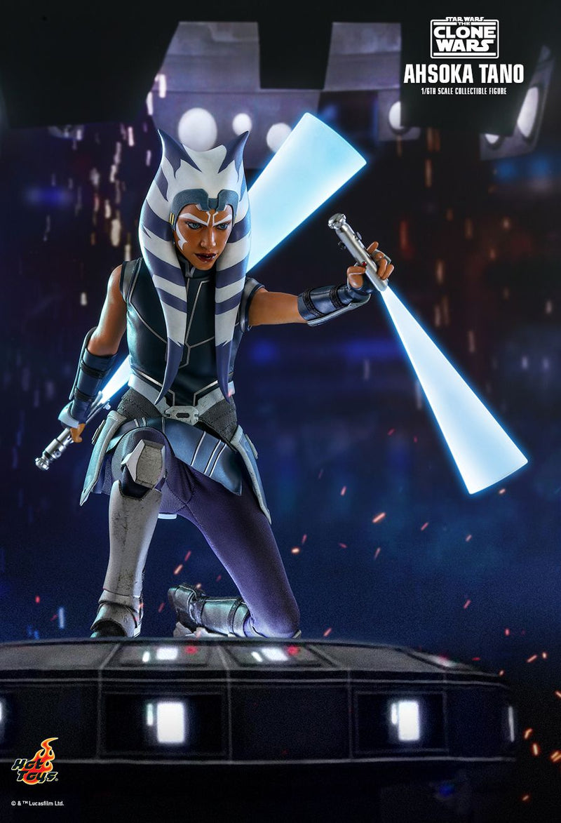 Load image into Gallery viewer, Star Wars The Clone Wars - Ahsoka - MINT IN BOX
