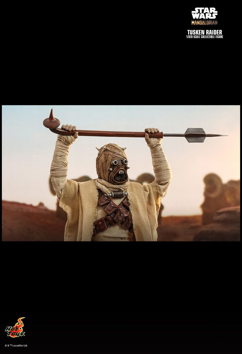Load image into Gallery viewer, Star Wars - The Mandalorian - Tusken Raider - MINT IN BOX
