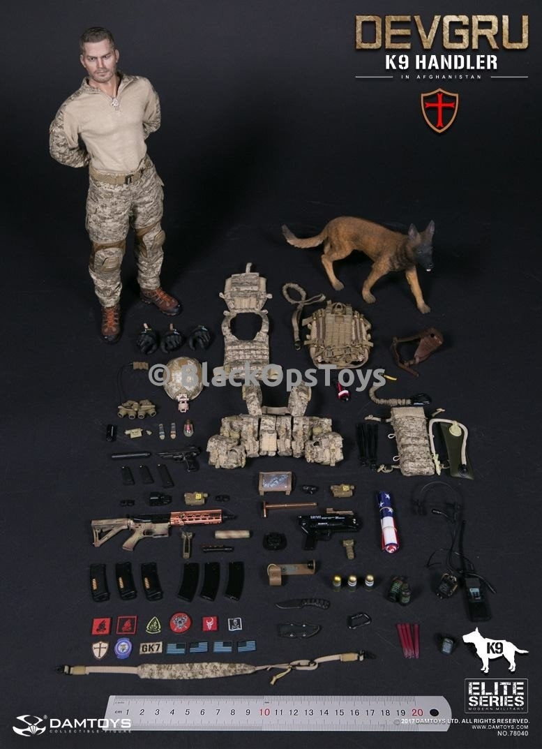 Load image into Gallery viewer, Navy Seal DEVGRU K9 Handler in Afghanistan WITH DOG Mint in Box
