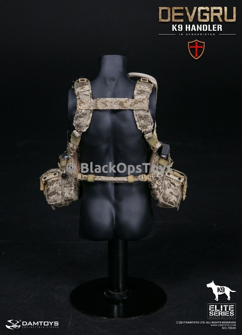 Load image into Gallery viewer, Navy Seal DEVGRU K9 Handler in Afghanistan WITH DOG Mint in Box
