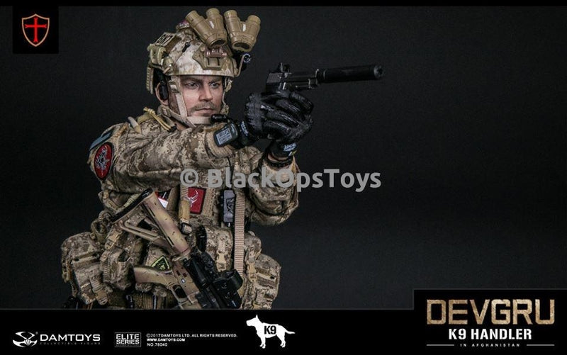 Load image into Gallery viewer, Navy Seal DEVGRU K9 Handler in Afghanistan WITH DOG Mint in Box
