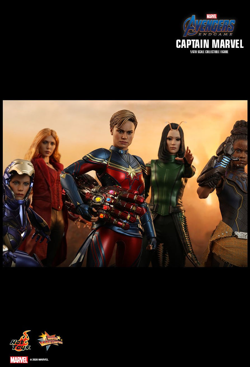 Load image into Gallery viewer, Avengers: Endgame - Captain Marvel - MINT IN BOX

