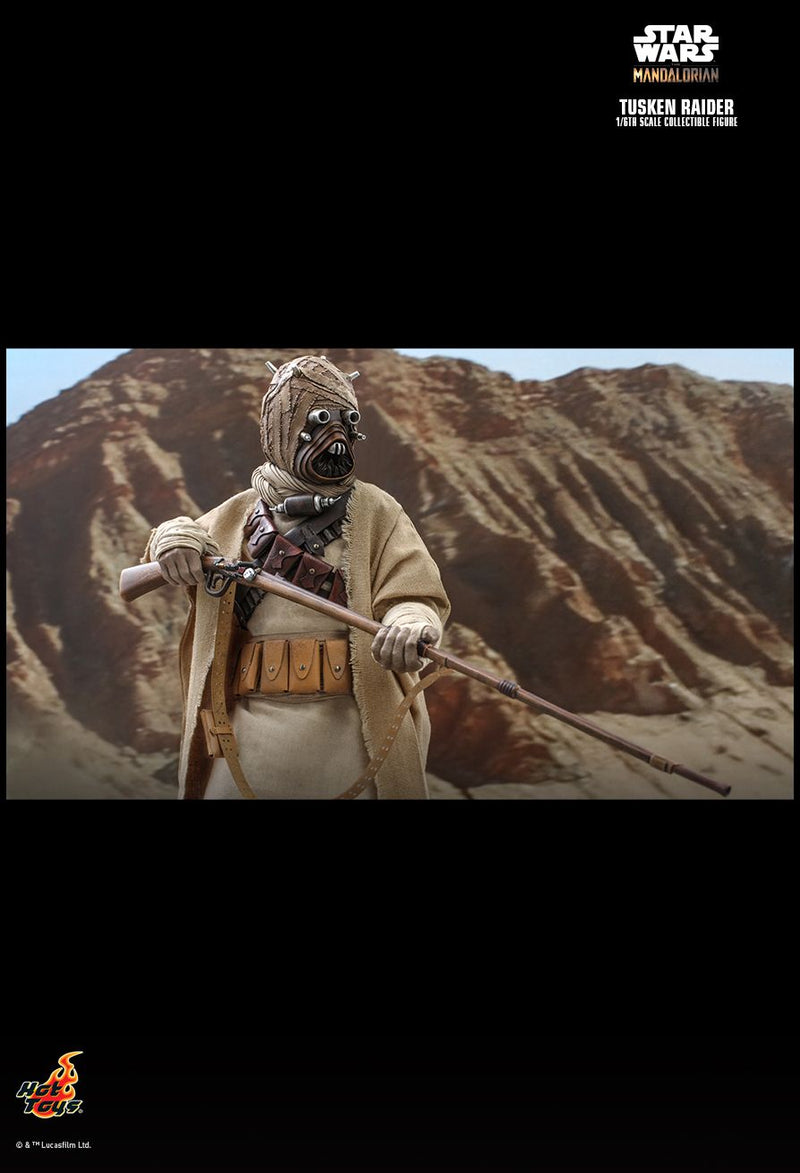 Load image into Gallery viewer, Star Wars - The Mandalorian - Tusken Raider - MINT IN BOX
