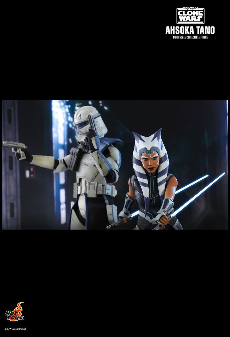 Load image into Gallery viewer, Star Wars The Clone Wars - Ahsoka - MINT IN BOX
