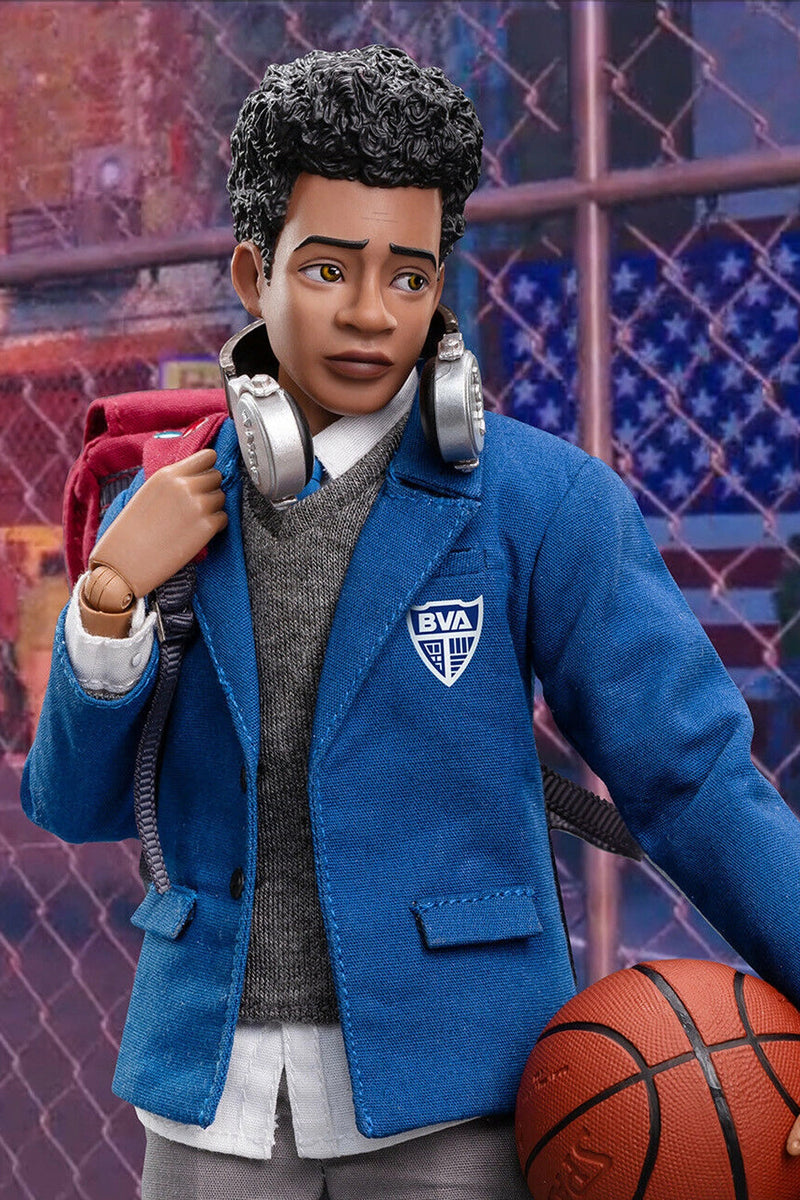 Load image into Gallery viewer, Miles Morales - Male Head Sculpt w/Hands
