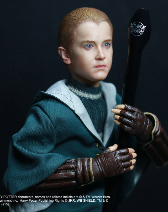 Harry Potter - Draco Malfoy - Base Stand w/Nimbus 2001 Broomstick