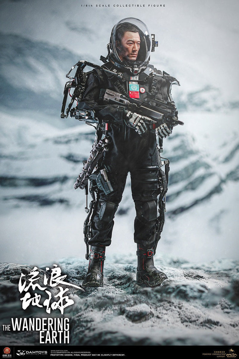 Load image into Gallery viewer, The Wandering Earth - Detailed Black Exo-Suit w/Helmet &amp; Stand
