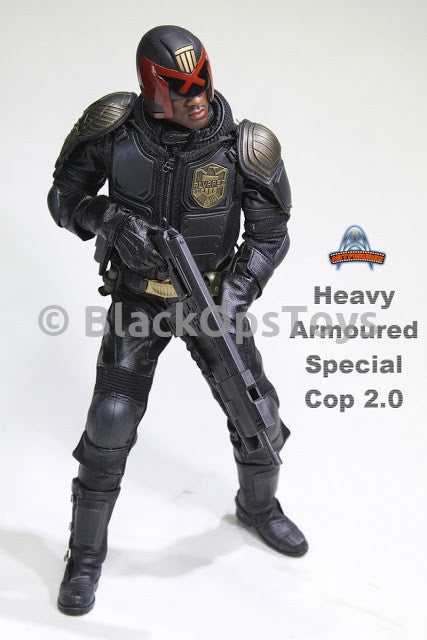 Load image into Gallery viewer, Art Figures Judge Dredd Heavy Armoured Cop 2.0 Mint In Box
