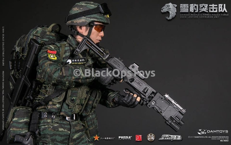 Load image into Gallery viewer, Chinese People's Armed Police Force Snow Leopard Commando Team Member Mint in Box
