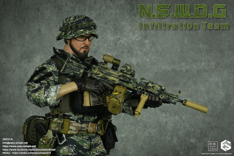 Load image into Gallery viewer, NSWDG Infiltration Team - 9mm Pistol w/Holster
