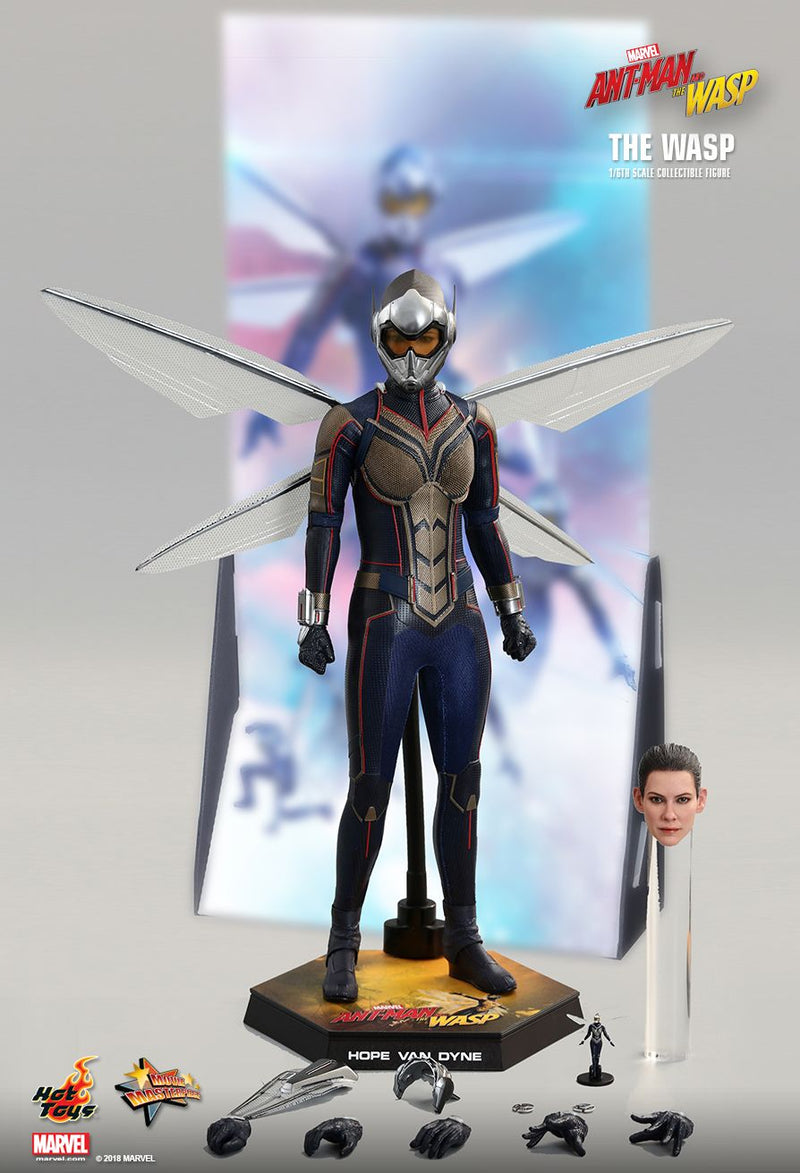 Load image into Gallery viewer, Ant-Man 2 - The Wasp - Female Masked Light-Up Head Sculpt
