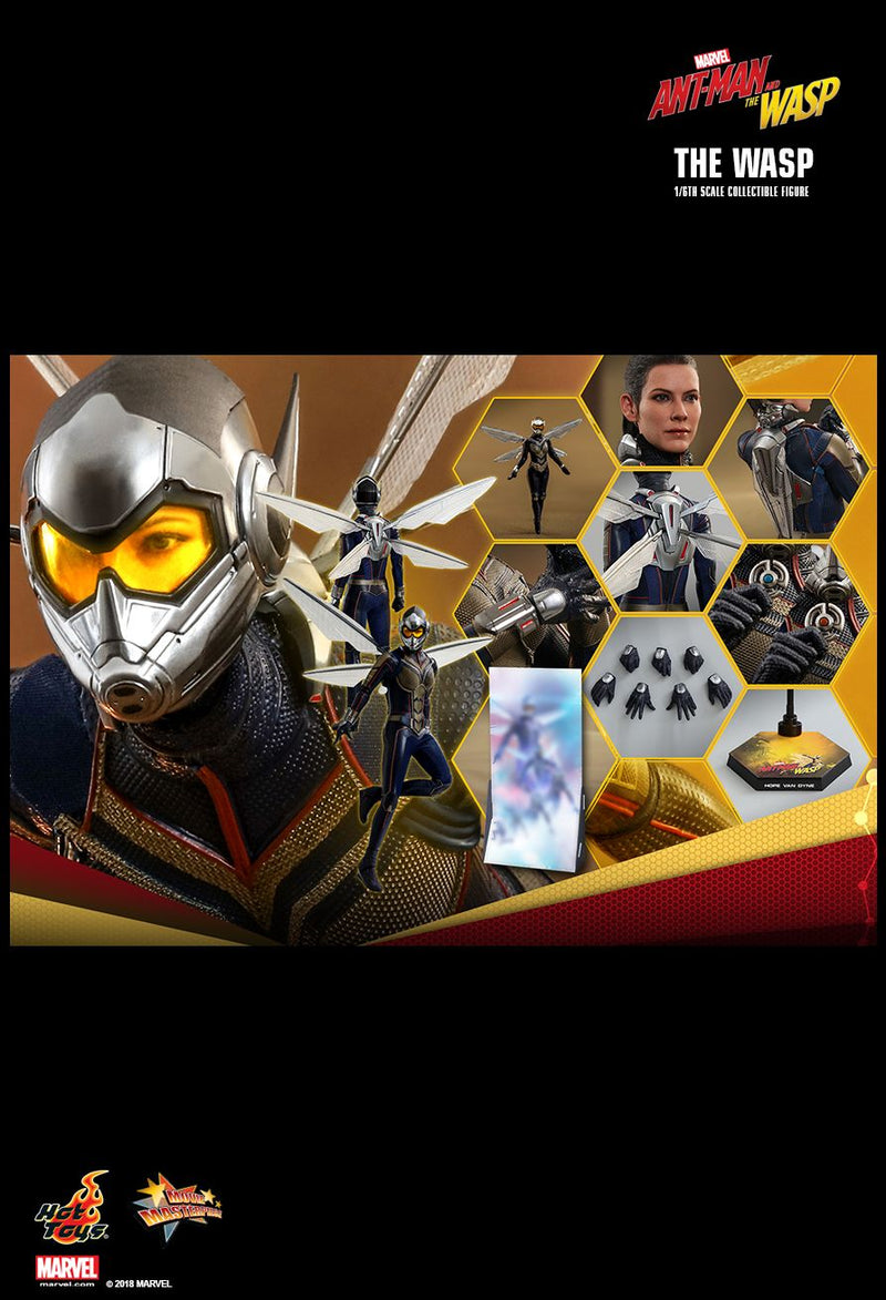 Load image into Gallery viewer, Ant-Man 2 - The Wasp - Female Blue Gloved Hand Set
