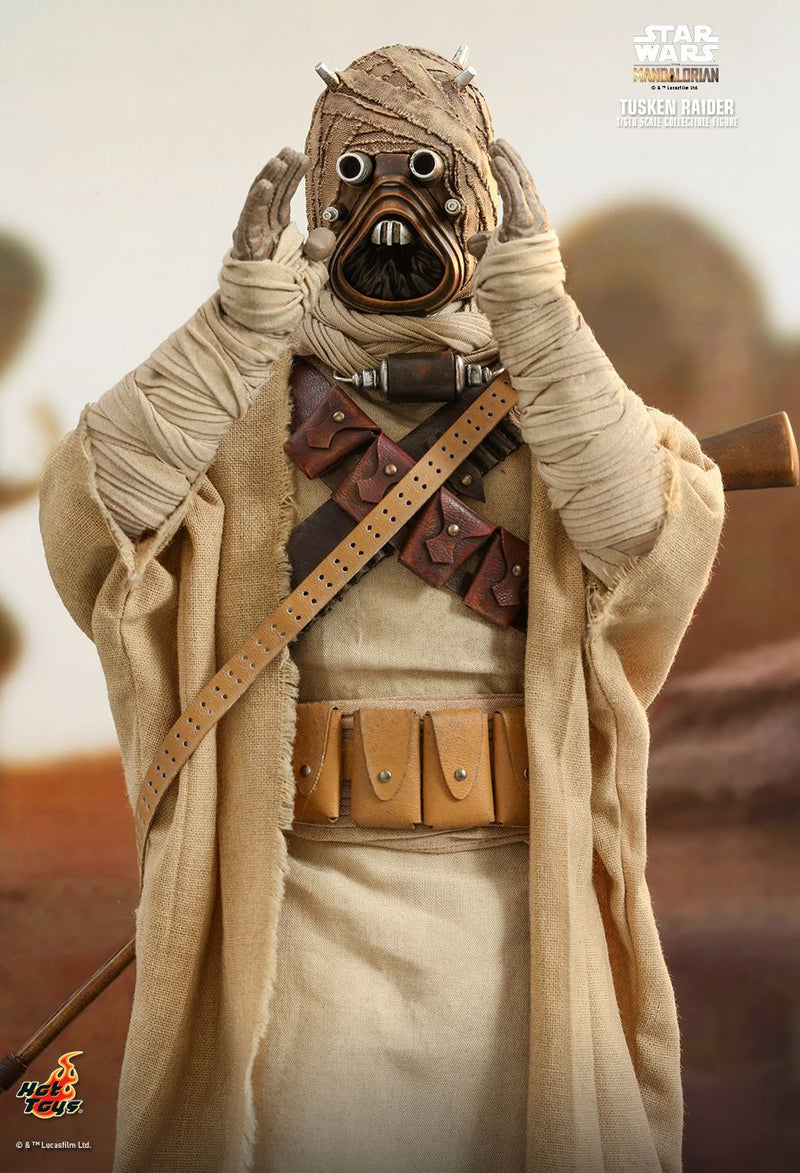 Load image into Gallery viewer, Star Wars - The Mandalorian - Tusken Raider - MINT IN BOX
