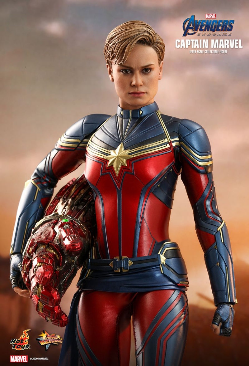 Load image into Gallery viewer, Avengers: Endgame - Captain Marvel - MINT IN BOX
