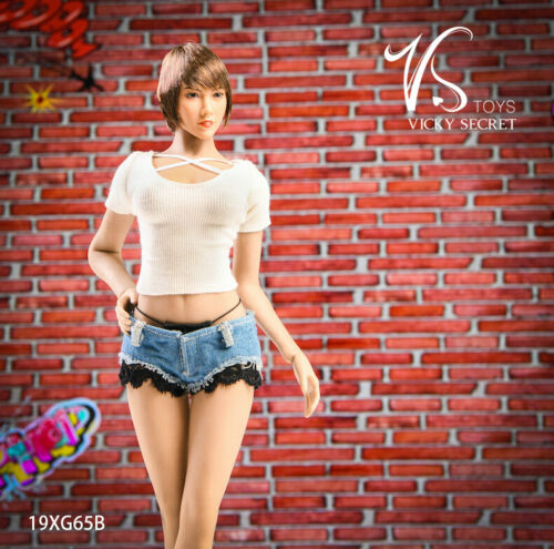 Female Hot Clothes Set B White - MINT IN BOX