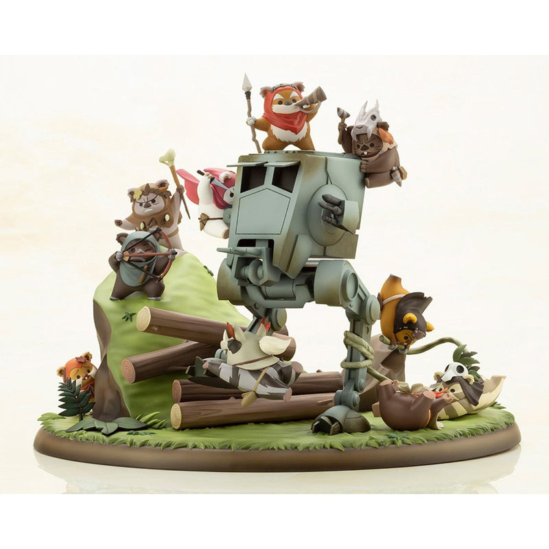 Load image into Gallery viewer, Other Scale - Battle of Endor Little Rebels Model Kit - MINT IN BOX
