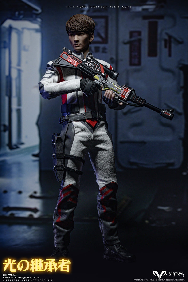 Load image into Gallery viewer, Ultraman - Successor of Light - Hyper Gun w/Leather-Like Belt Holster
