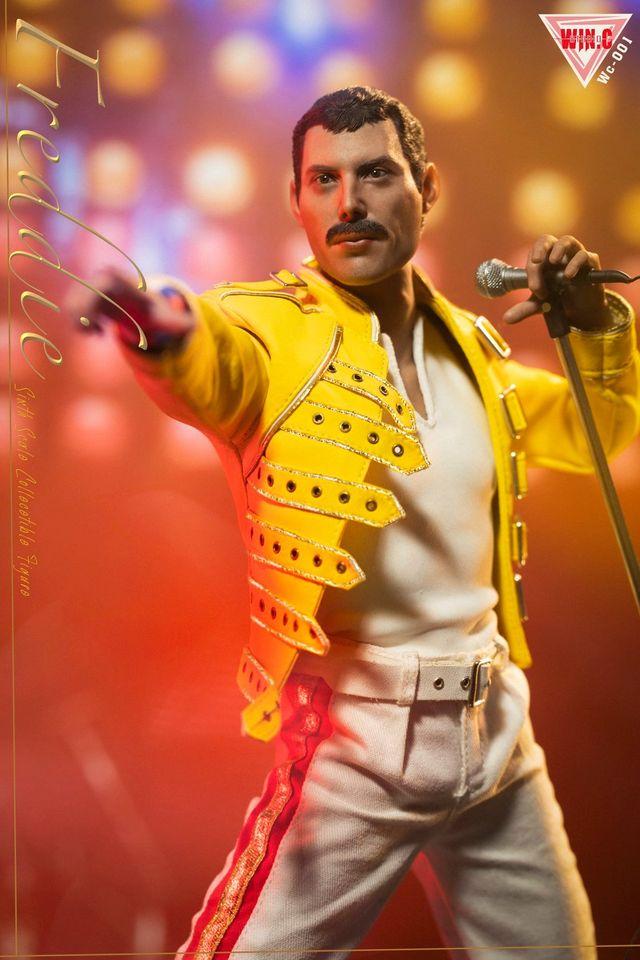 Load image into Gallery viewer, Queen - Freddie Mercury - Male Posed Hand Set
