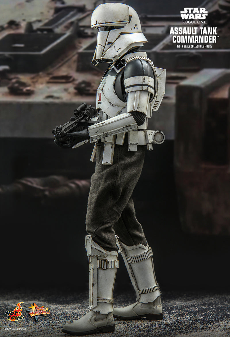 Load image into Gallery viewer, Rogue One: A Star Wars Story - Assault Tank Commander - MINT IN BOX
