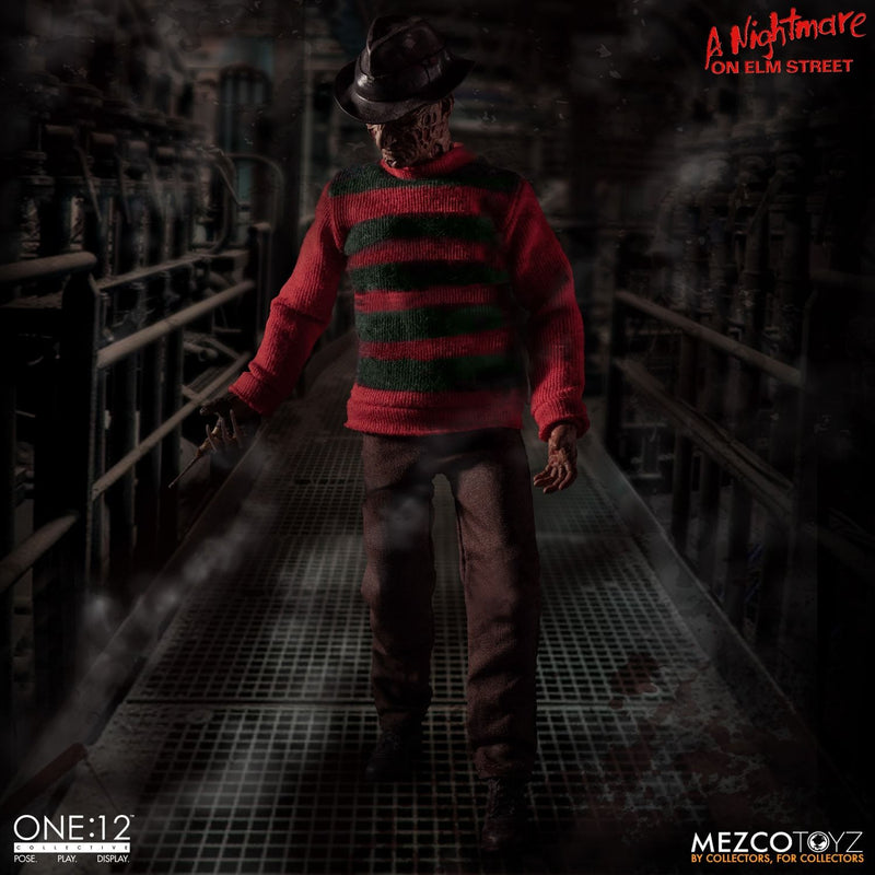 Load image into Gallery viewer, 1/12 - Freddy Krueger - Male Burnt Hand Set Type 2

