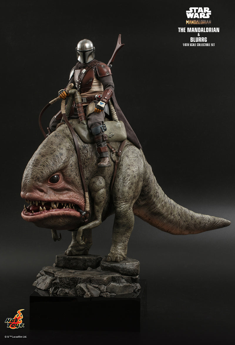 Load image into Gallery viewer, Star Wars - The Mandalorian &amp; Blurrg - MINT IN BOX
