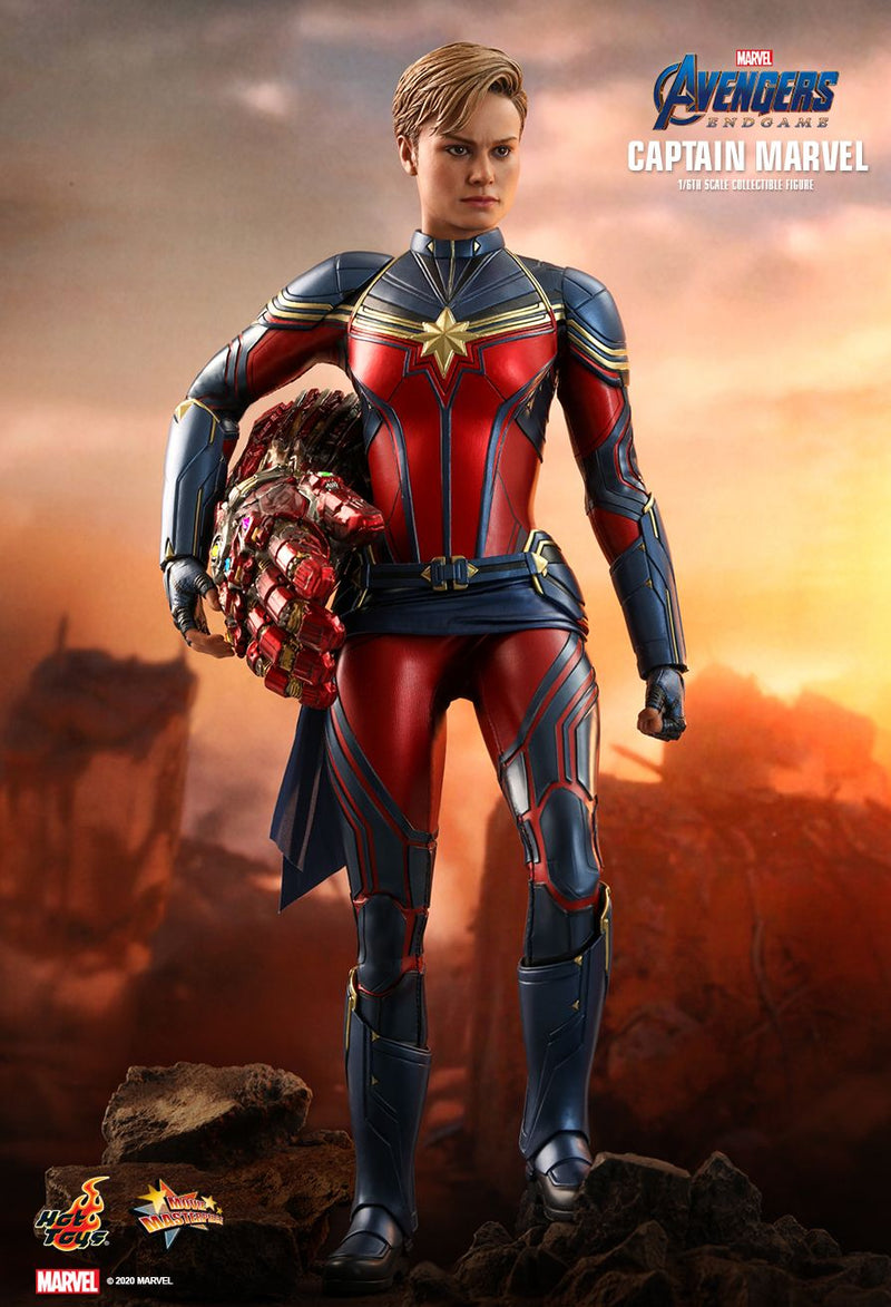Load image into Gallery viewer, Avengers: Endgame - Captain Marvel - MINT IN BOX
