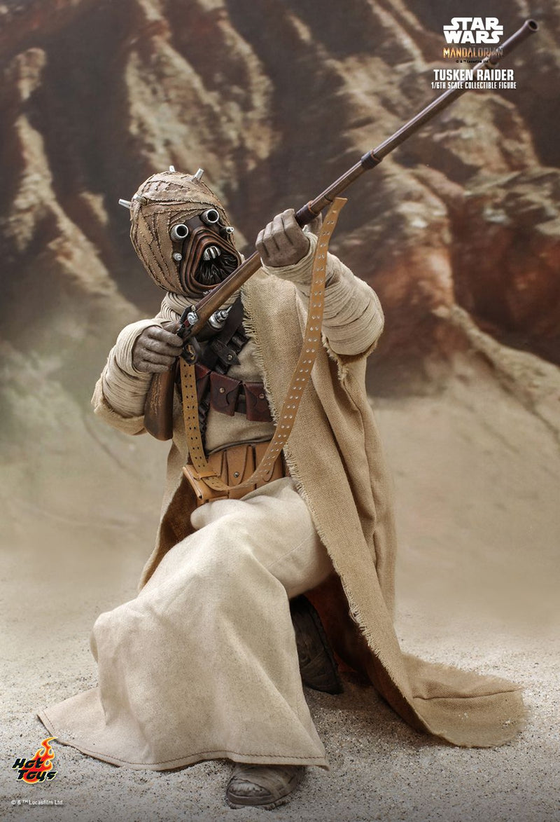 Load image into Gallery viewer, Star Wars - The Mandalorian - Tusken Raider - MINT IN BOX

