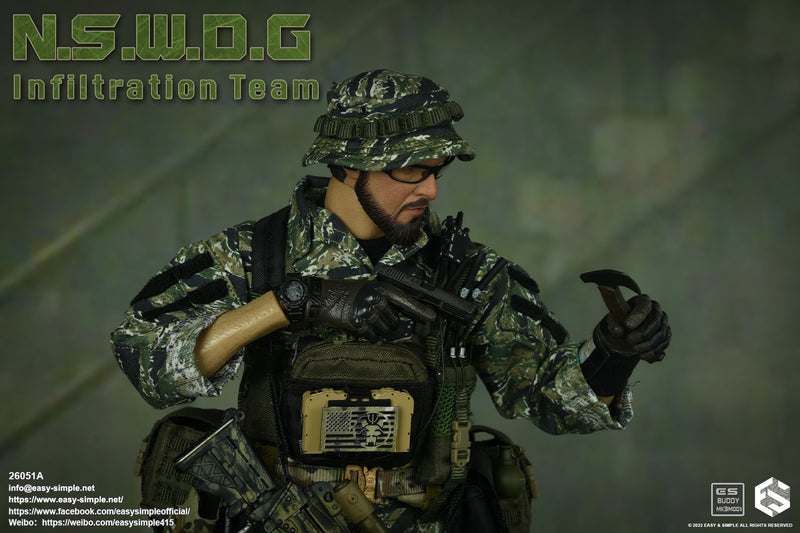 Load image into Gallery viewer, N.S.W.D.G Infiltration Team Ver. A - MINT IN BOX
