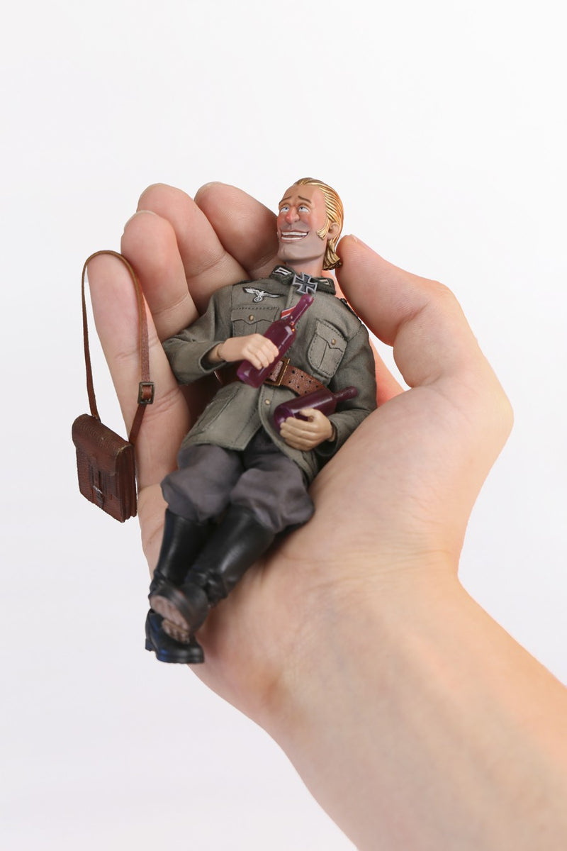Load image into Gallery viewer, 1/12 - WWII Bean-Gelo - Brand - Male &quot;Laughing&quot; Head Sculpt
