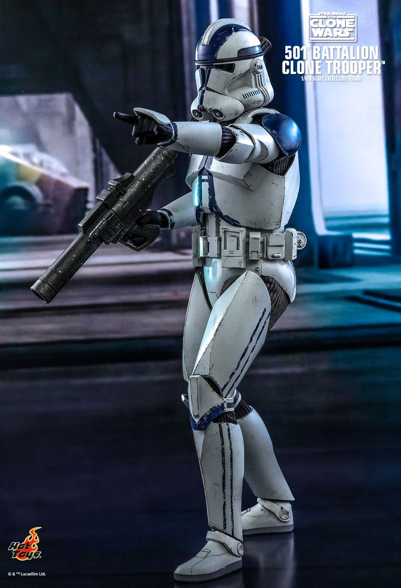 Load image into Gallery viewer, Star Wars - 501st Battalion Clone Trooper - MINT IN BOX
