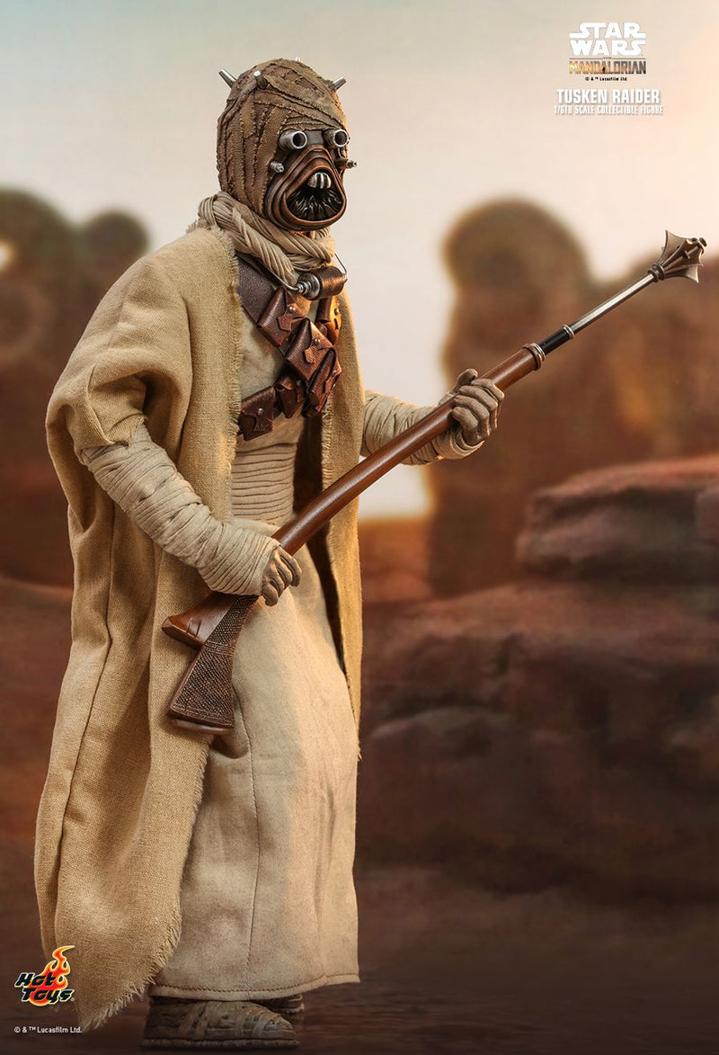 Load image into Gallery viewer, Star Wars - The Mandalorian - Tusken Raider - MINT IN BOX
