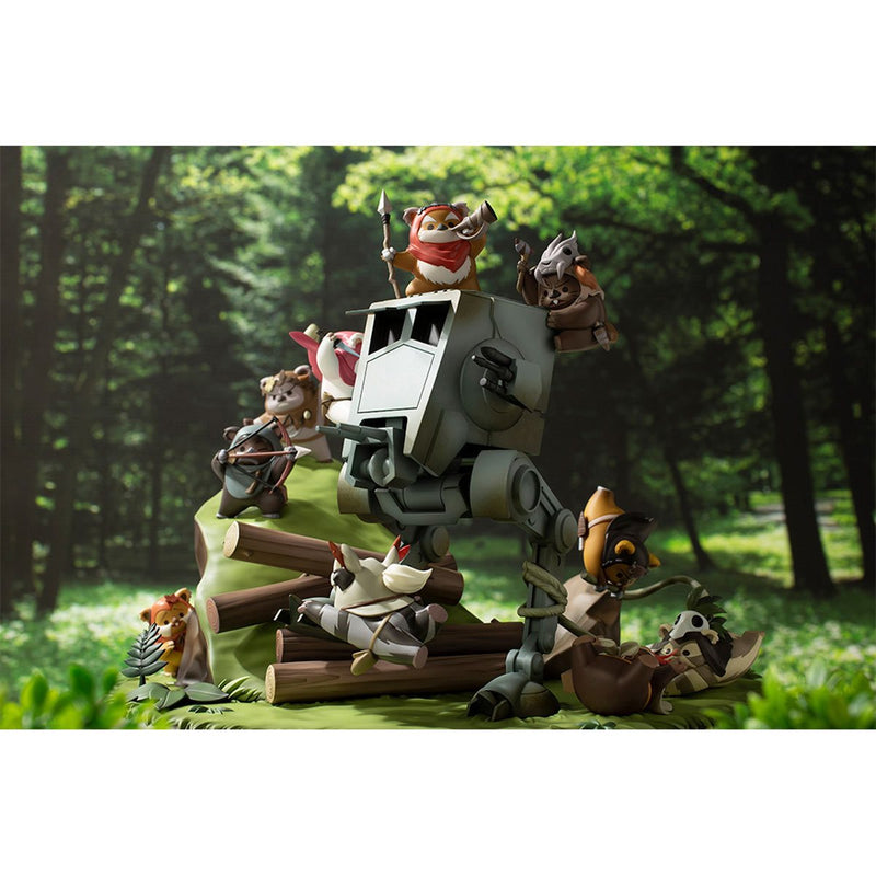 Load image into Gallery viewer, Other Scale - Battle of Endor Little Rebels Model Kit - MINT IN BOX

