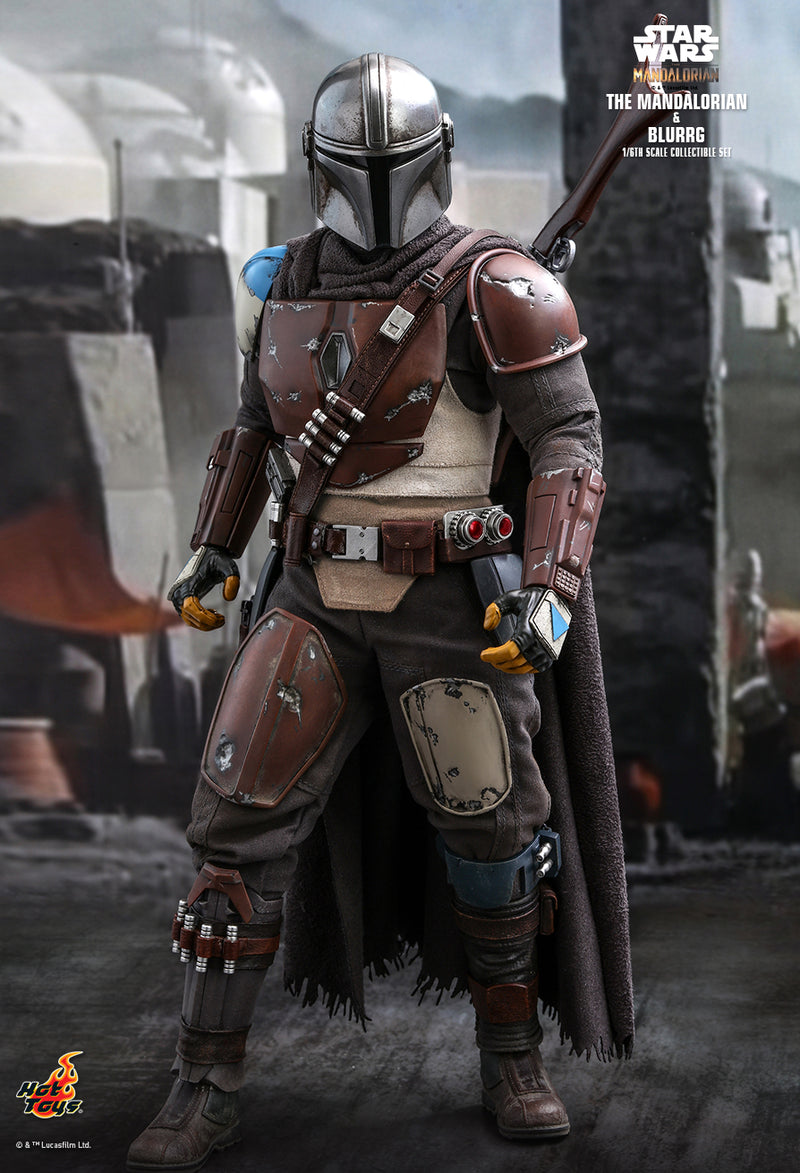 Load image into Gallery viewer, Star Wars - The Mandalorian &amp; Blurrg - MINT IN BOX
