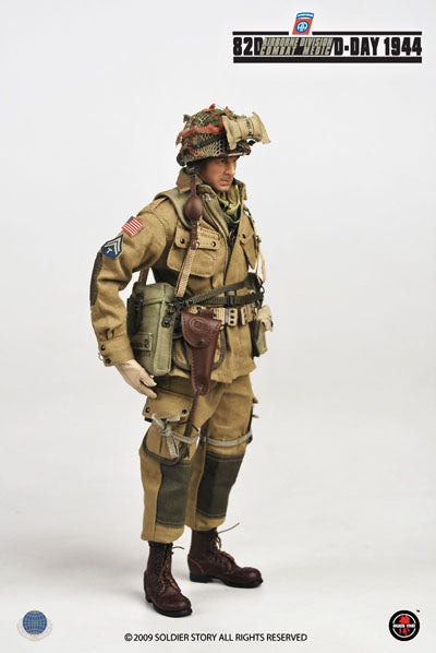 Load image into Gallery viewer, WWII - US 82nd Airborne Division Combat Medic D-Day - MINT IN BOX
