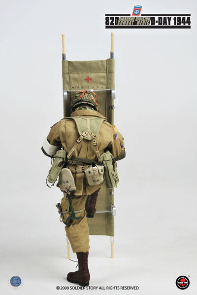 Load image into Gallery viewer, WWII - US 82nd Airborne Division Combat Medic D-Day - MINT IN BOX

