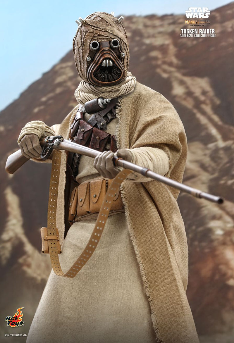 Load image into Gallery viewer, Star Wars - The Mandalorian - Tusken Raider - MINT IN BOX
